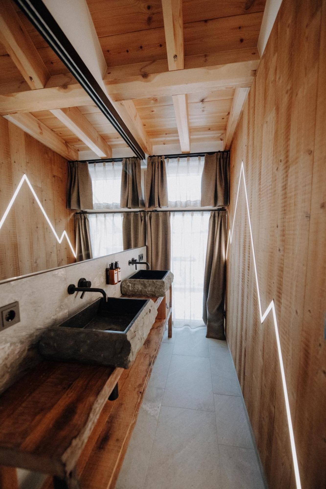 Bergchalets Gut Wenghof ヴェルフェンヴェンク エクステリア 写真
